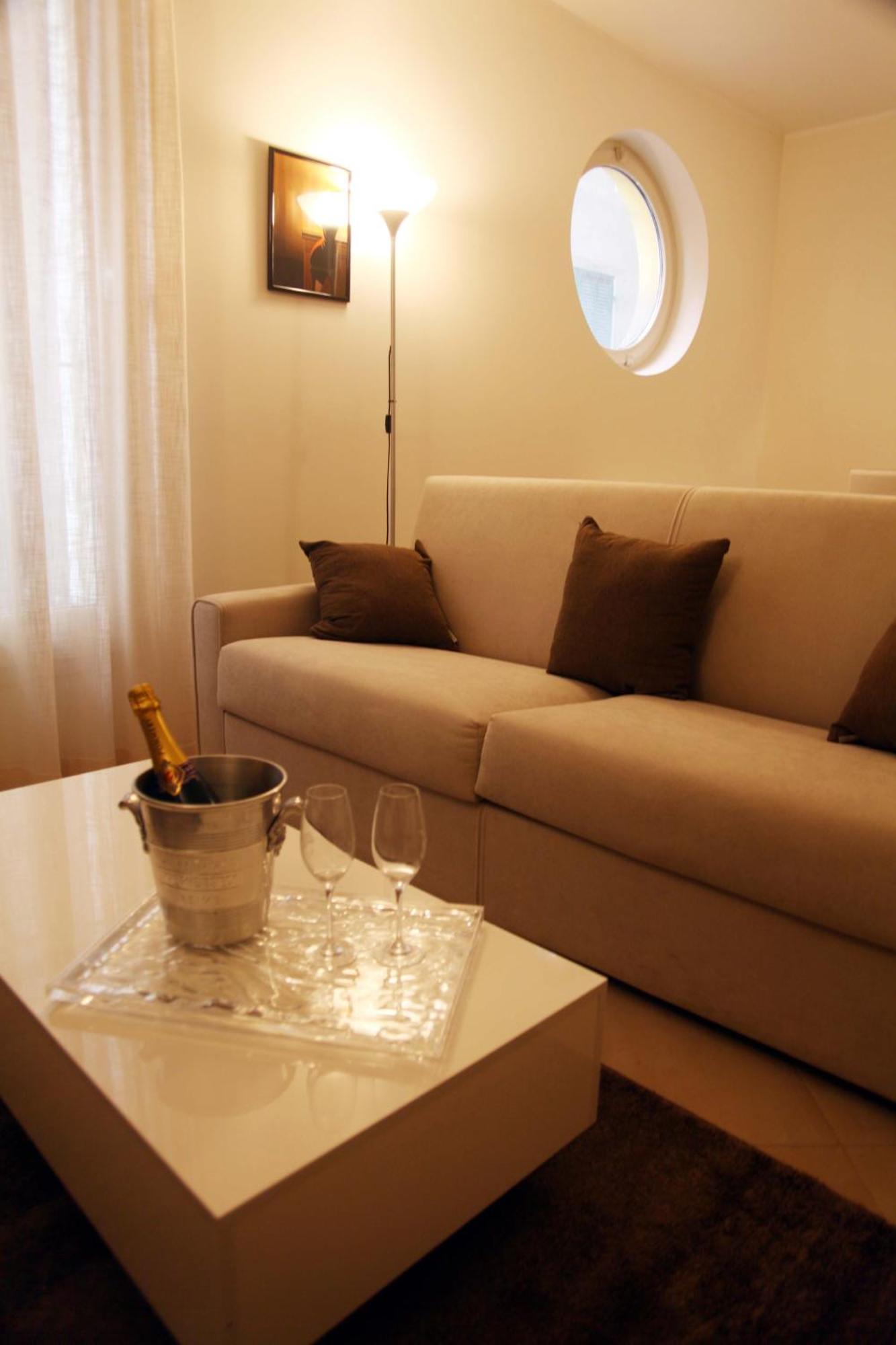 Dimoraviapiadue Appartement Savona Buitenkant foto
